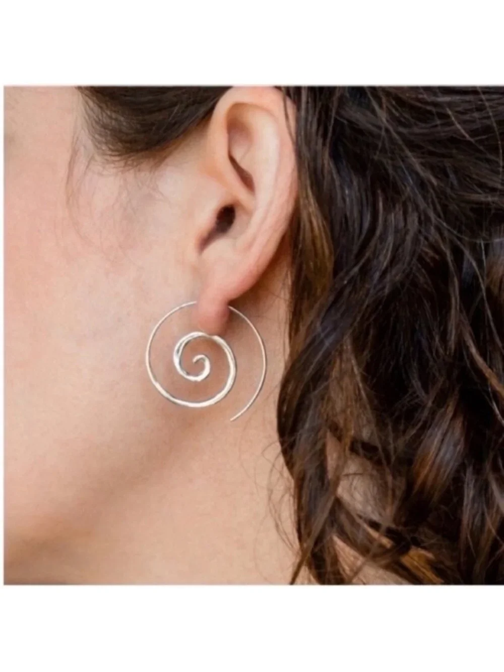 New! Free People Silver Eyes On You Spiral Hoop Earrings (1004) NWOT